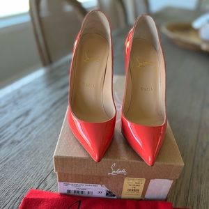 SOLD — NIB CHRISTIAN LOUBOUTIN Patent Pigalle Follies 100 Heels Orange 37